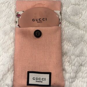 Gucci Beauty Compact with Pink Pouch